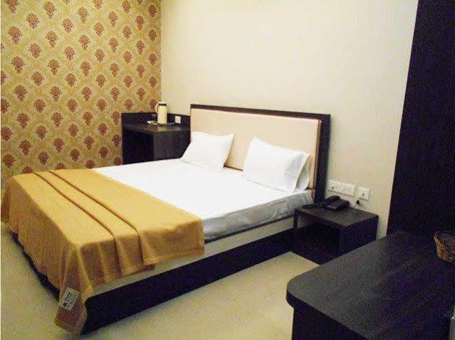Hotel Janki International By Keymagics Varanasi Eksteriør bilde